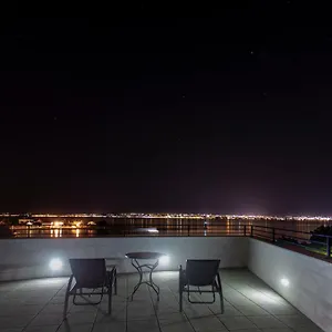 Apartment Stina, Preko